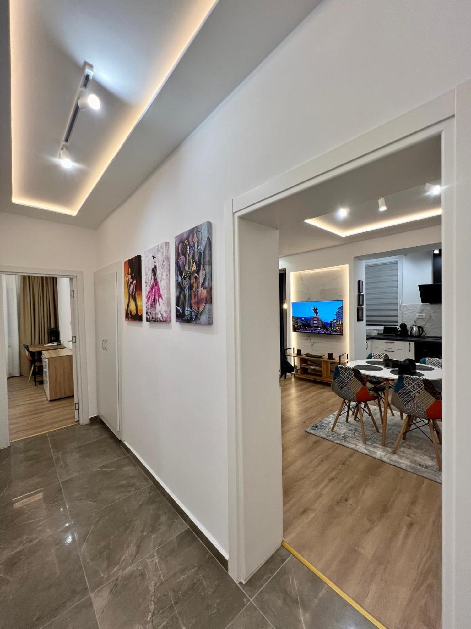 The Great Square Luxury Apartments Escópia Exterior foto